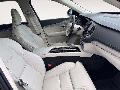 2025 Volvo XC90 B6 Ultra