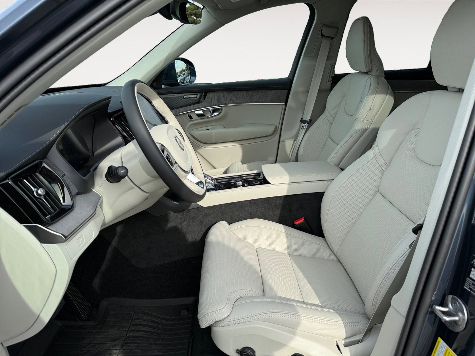 2026 Volvo XC90 B6 Ultra