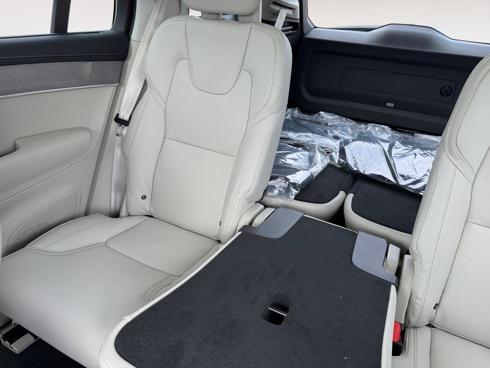 2026 Volvo XC90 B6 Ultra