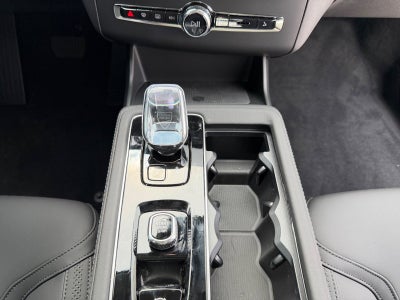 2026 Volvo XC90 B6 Core