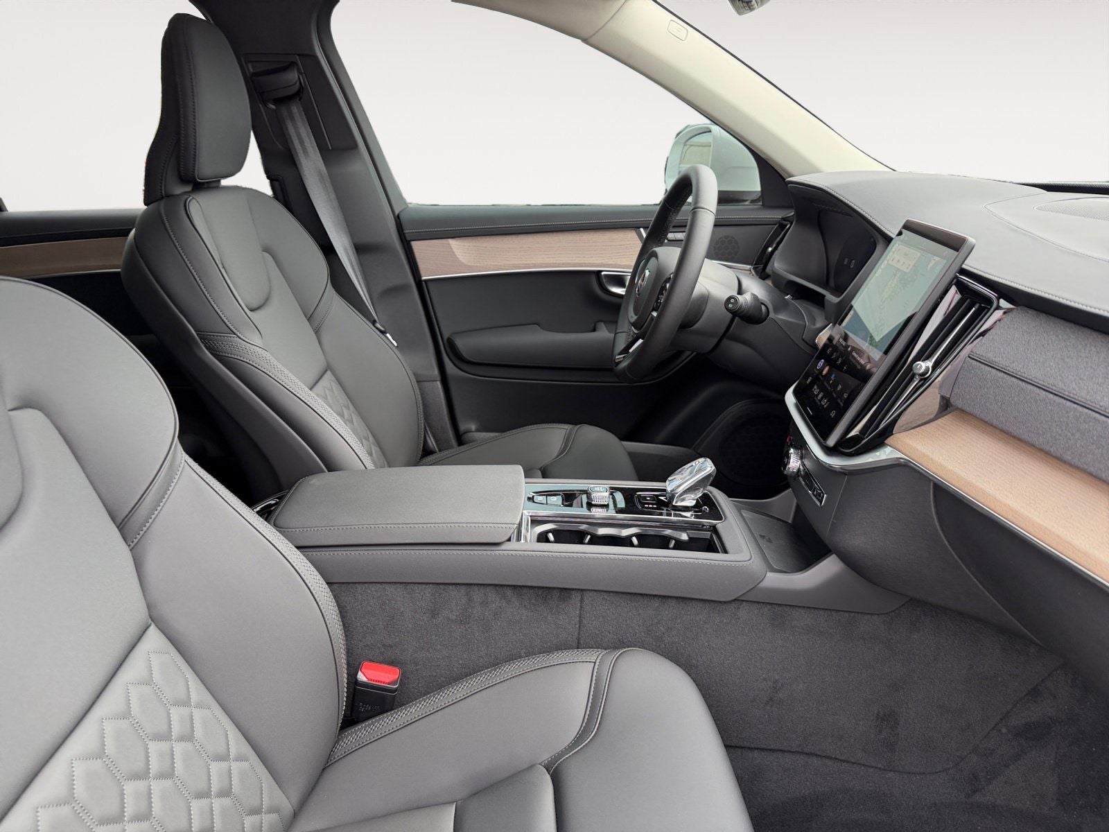 2026 Volvo XC90 B6 Core