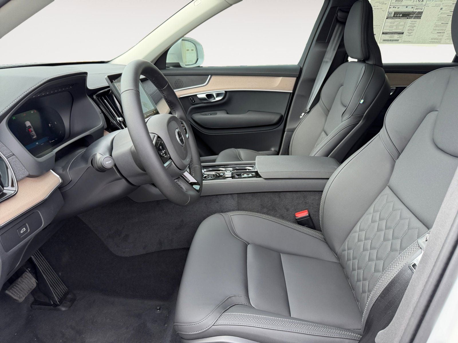 2026 Volvo XC90 B6 Core