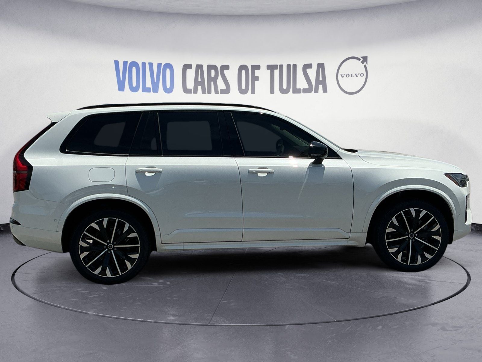 2026 Volvo XC90 B6 Ultra