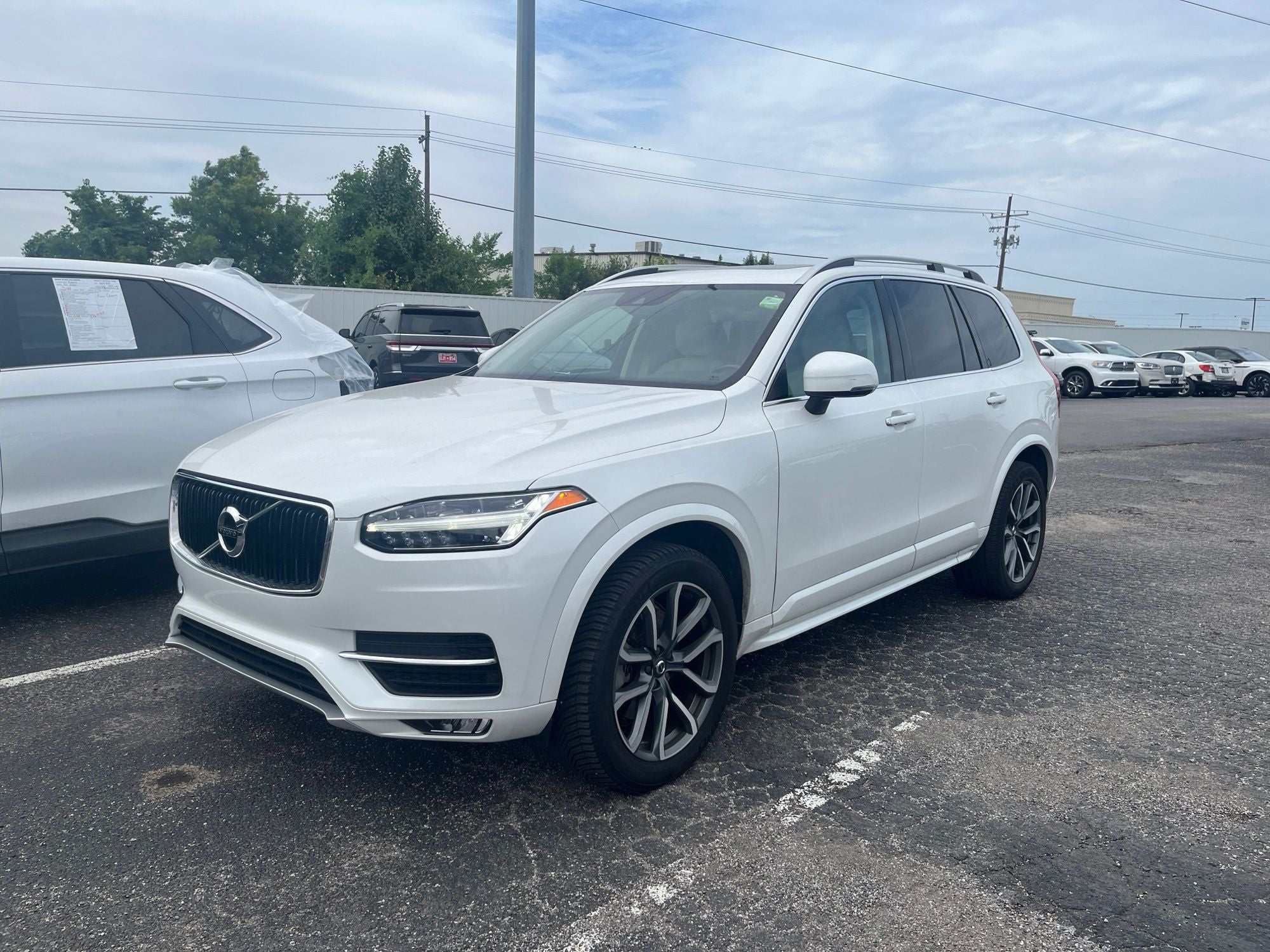 2019 Volvo XC90 T5 Momentum
