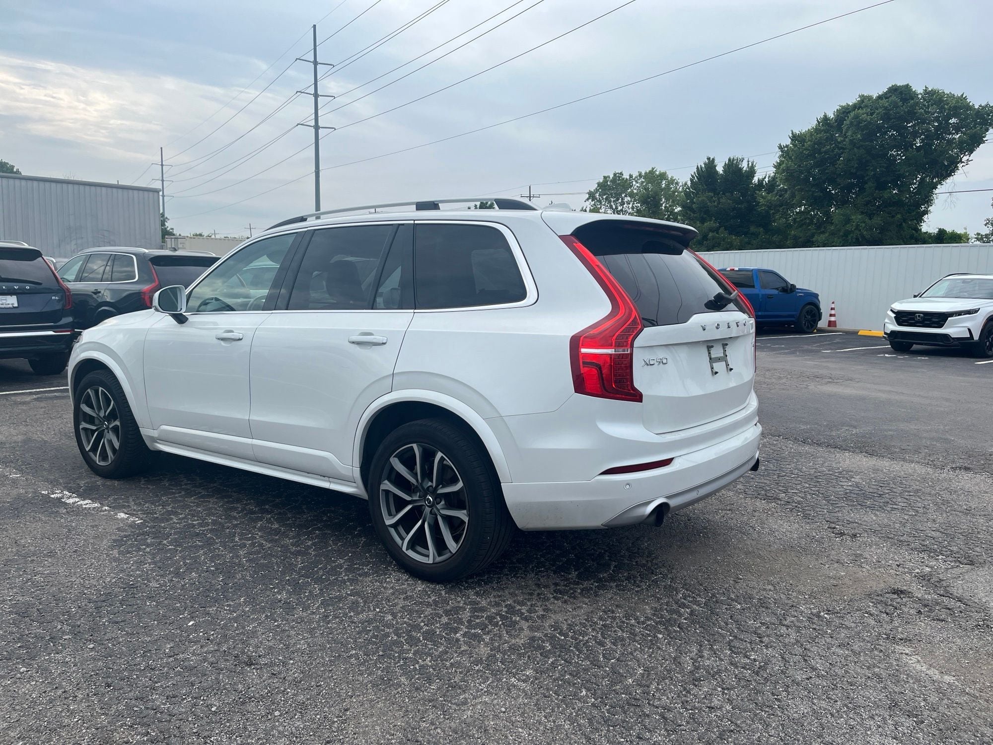 2019 Volvo XC90 T5 Momentum