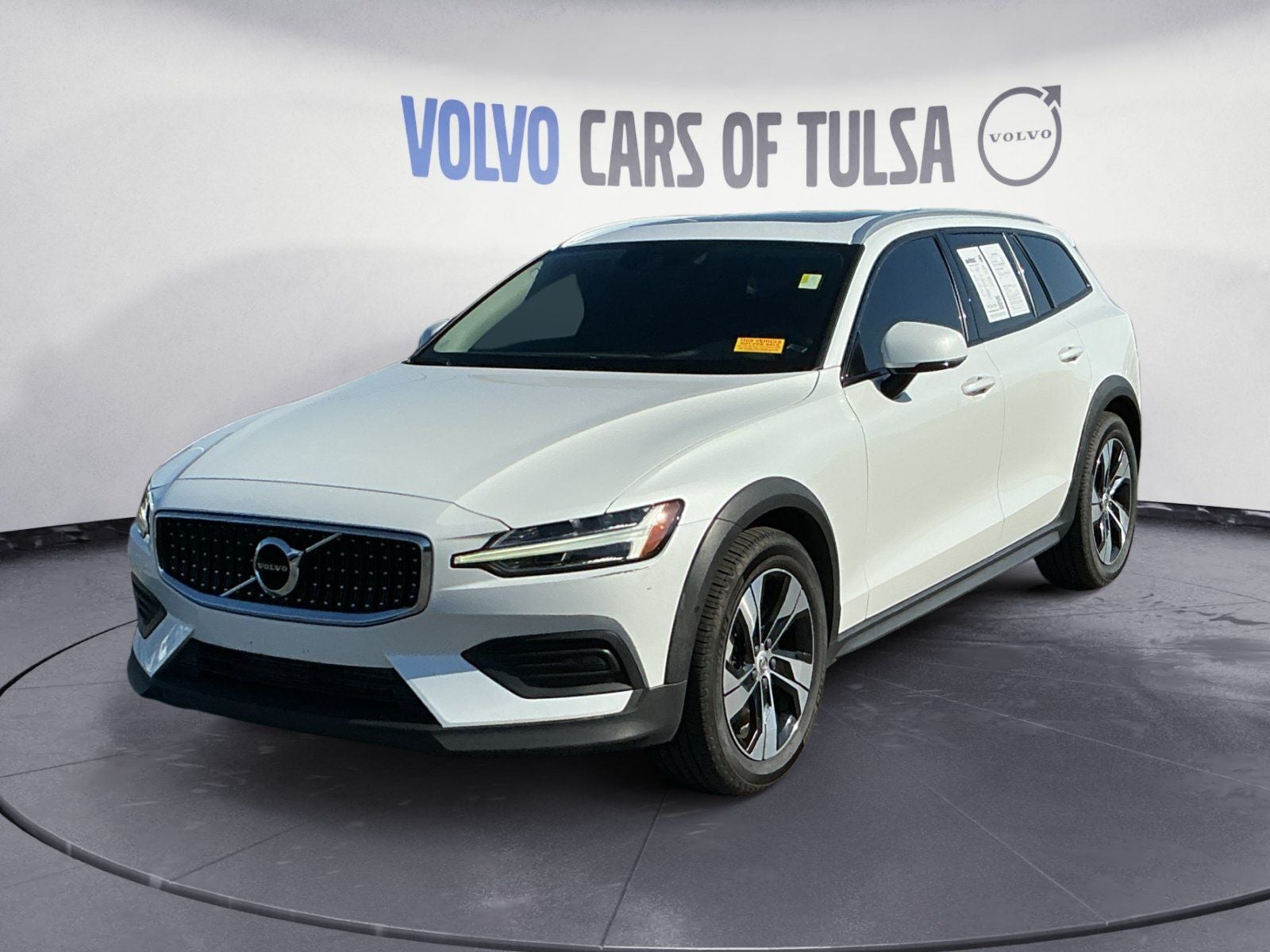2020 Volvo V60 Cross Country T5