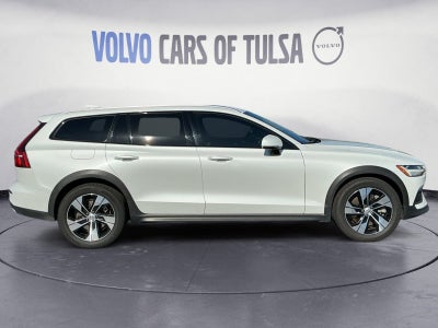2020 Volvo V60 Cross Country T5