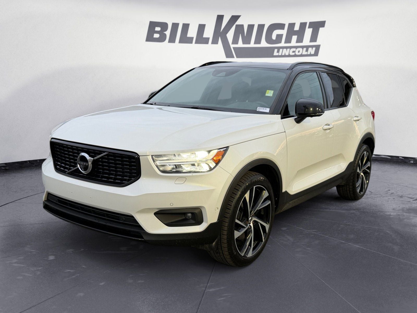 2019 Volvo XC40 R-Design