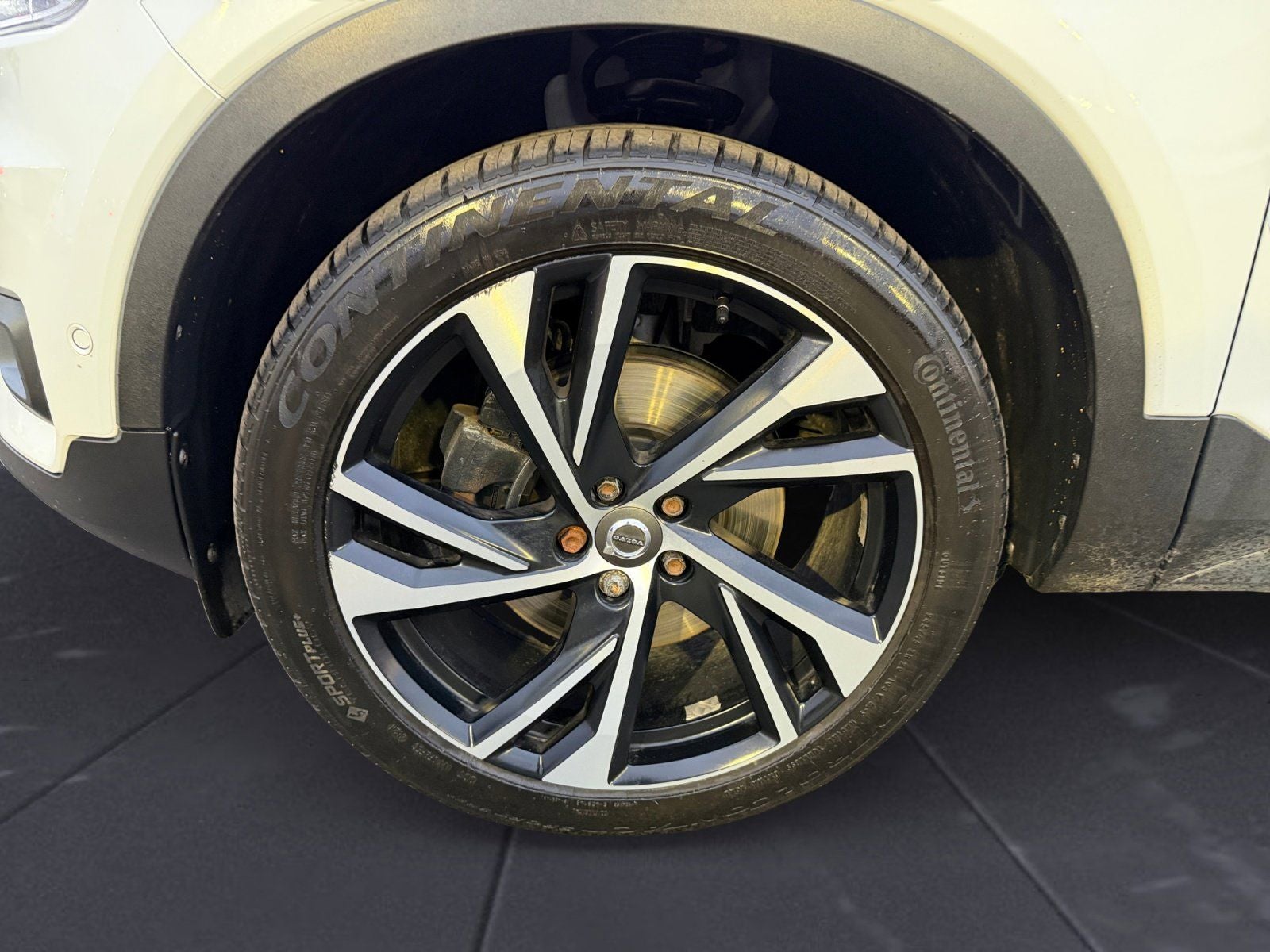 2019 Volvo XC40 R-Design