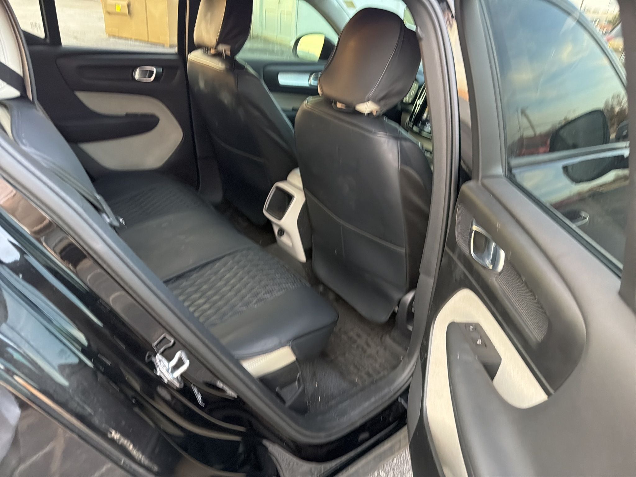 2020 Volvo XC40 Momentum