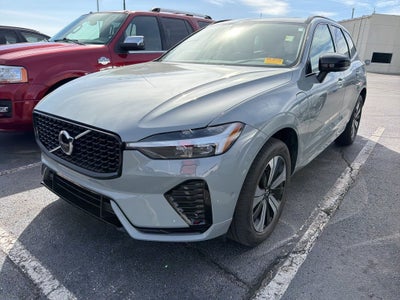 2024 Volvo XC60 Recharge Plug-In Hybrid T8 Plus Dark Theme