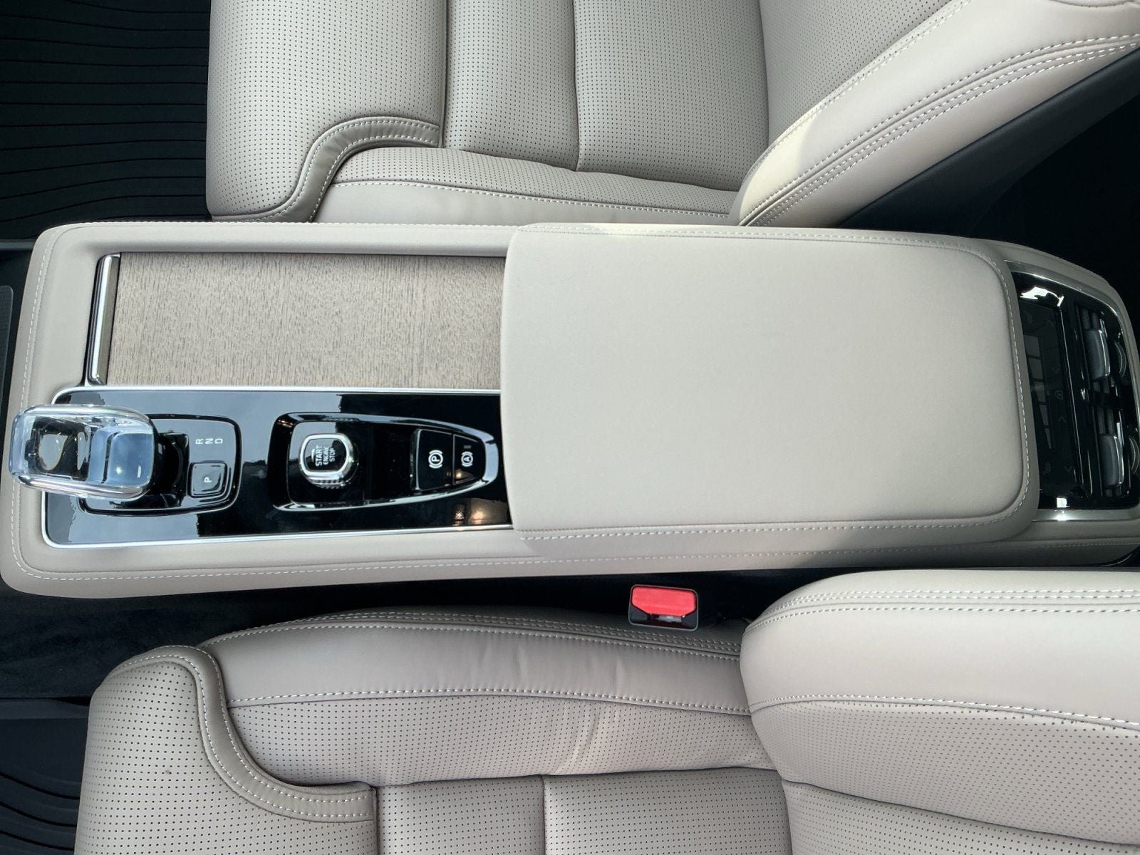 2026 Volvo XC90 Plug-In Hybrid T8 Ultra 6 Passenger