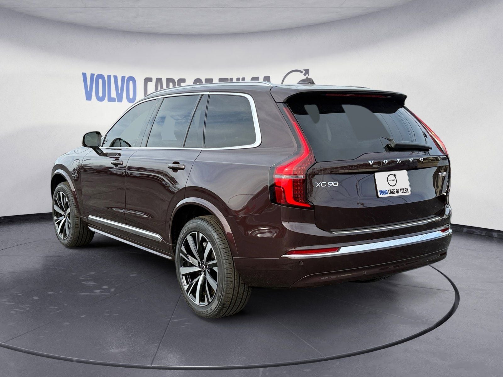 2025 Volvo XC90 Plug-In Hybrid T8 Core 7 Passenger 2025.5