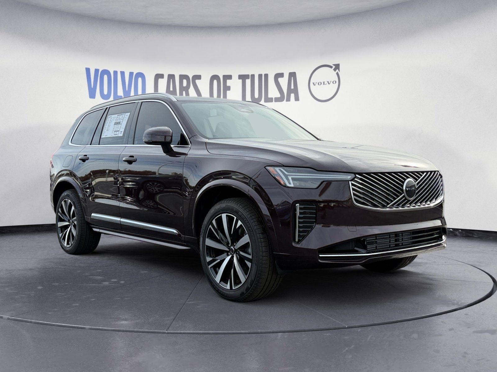 2025 Volvo XC90 Plug-In Hybrid T8 Core 7 Passenger 2025.5