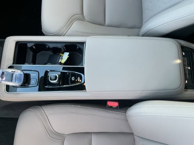2026 Volvo XC90 Plug-In Hybrid T8 Plus 7 Passenger