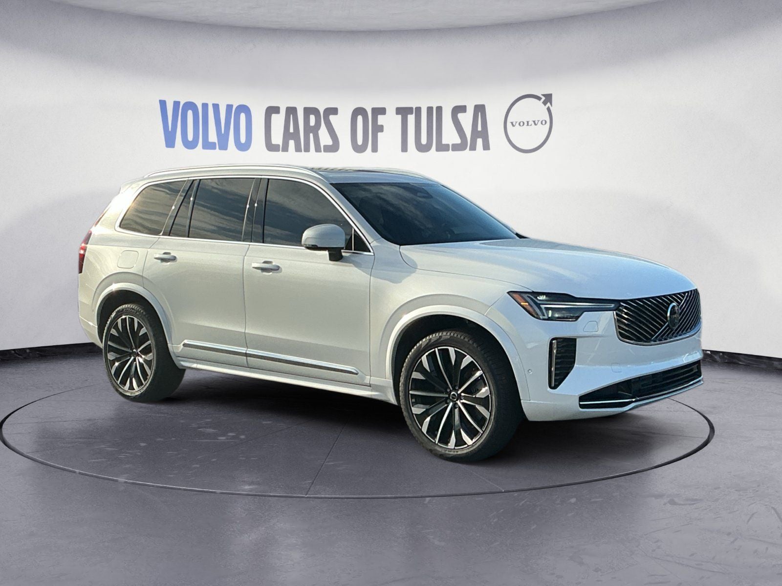 2026 Volvo XC90 Plug-In Hybrid T8 Plus 7 Passenger