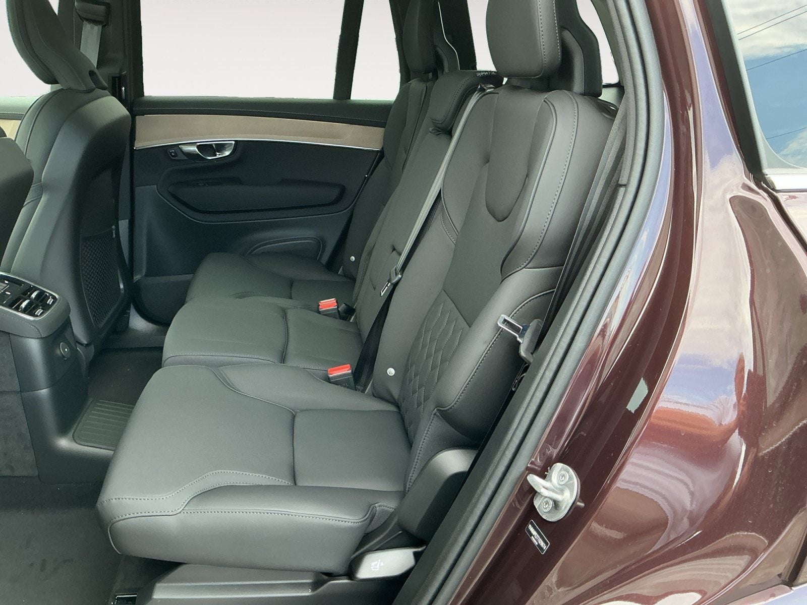 2026 Volvo XC90 Plug-In Hybrid T8 Plus 7 Passenger