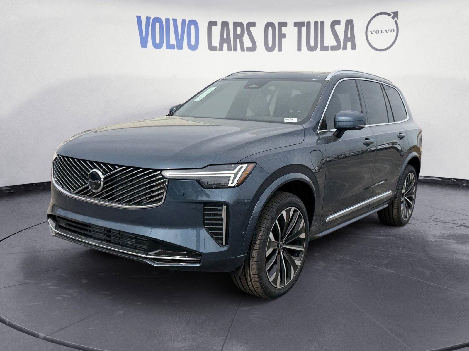 2026 Volvo XC90 Plug-In Hybrid T8 Plus 7 Passenger