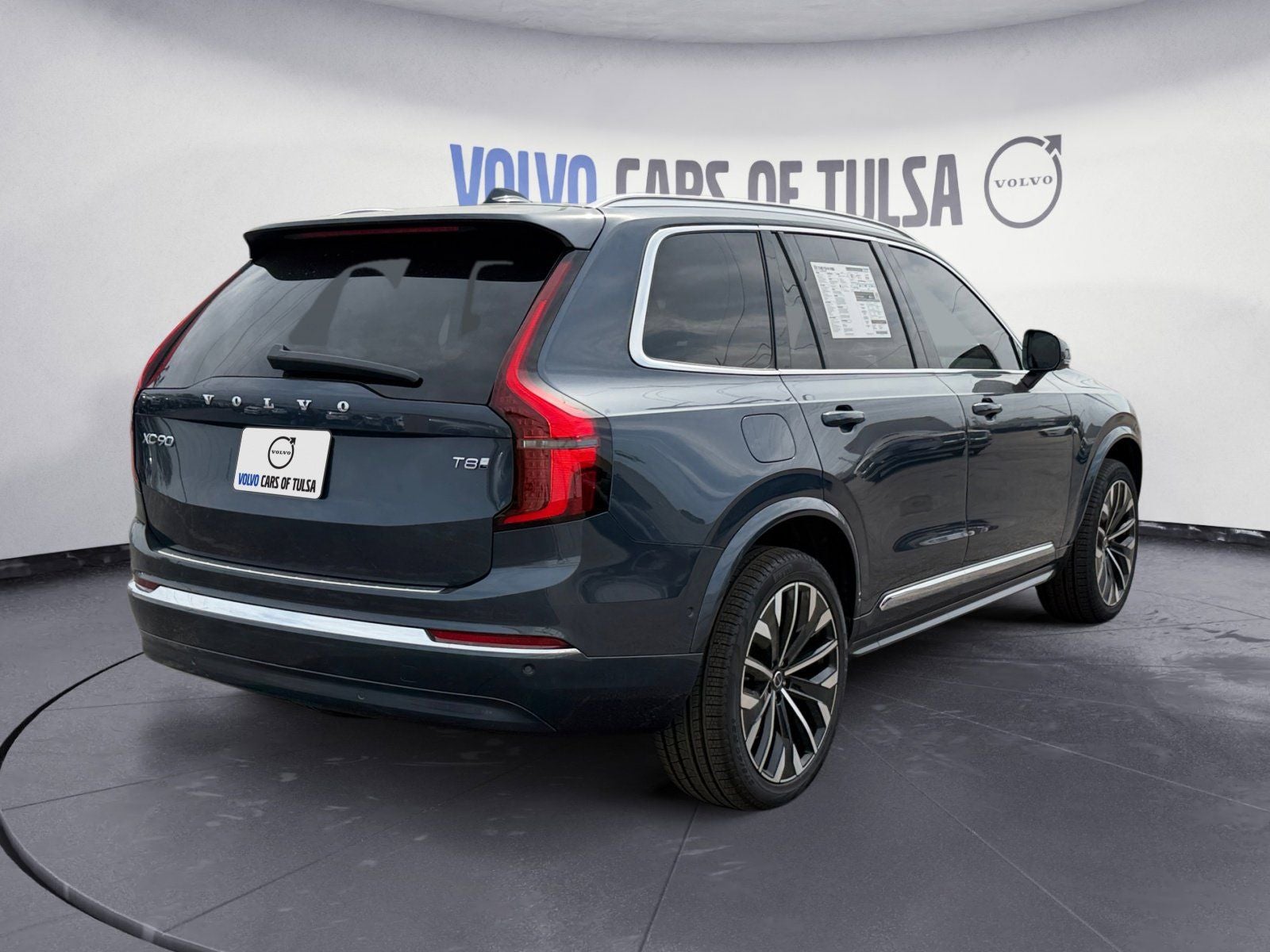 2026 Volvo XC90 Plug-In Hybrid T8 Plus 7 Passenger