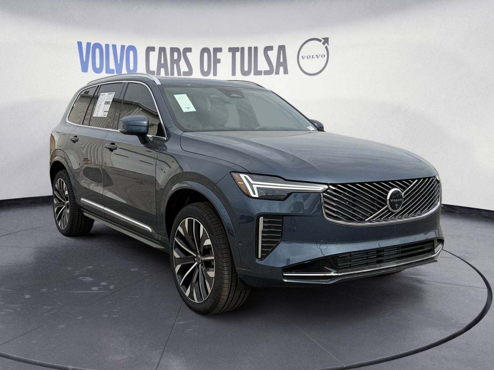 2026 Volvo XC90 Plug-In Hybrid T8 Plus 7 Passenger