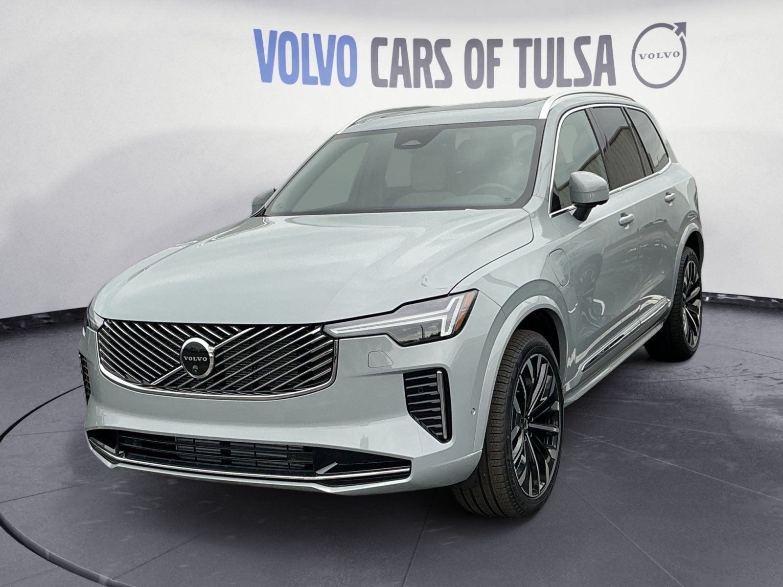 2026 Volvo XC90 Plug-In Hybrid T8 Plus 7 Passenger