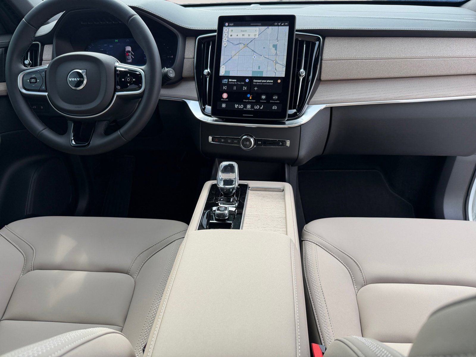 2026 Volvo XC90 Plug-In Hybrid T8 Plus 7 Passenger