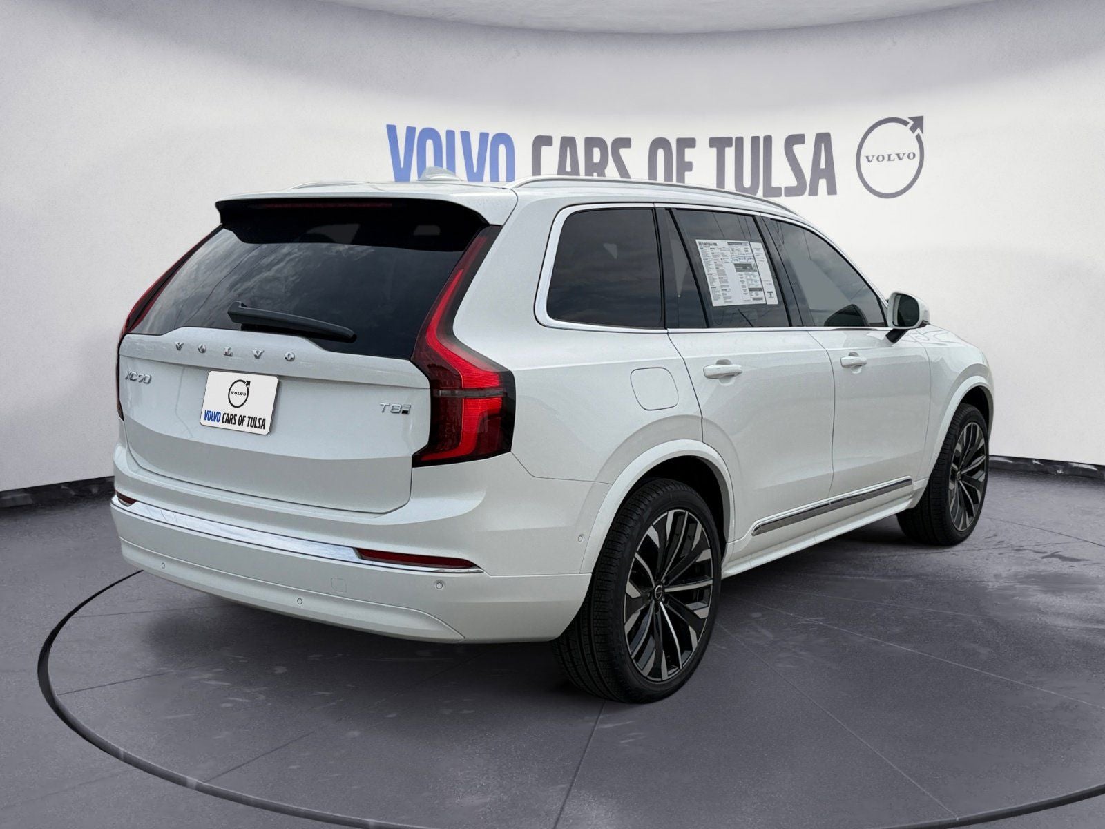 2026 Volvo XC90 Plug-In Hybrid T8 Plus 7 Passenger