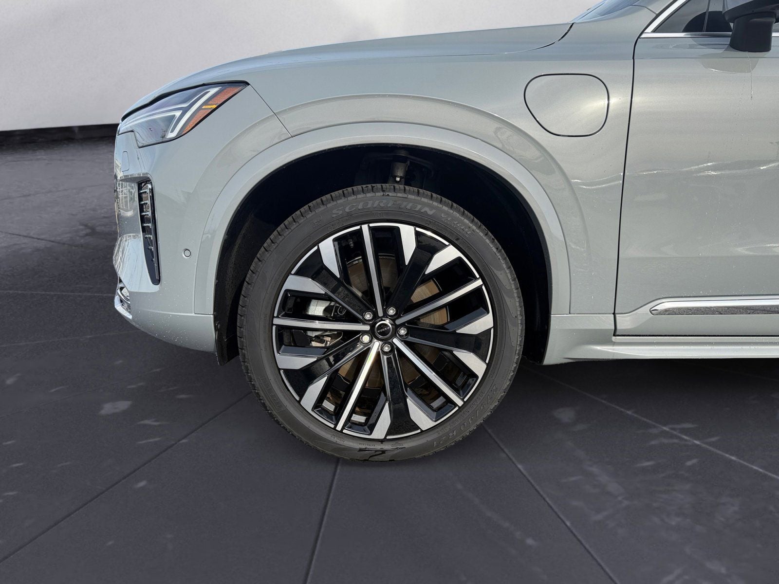 2026 Volvo XC90 Plug-In Hybrid T8 Plus 7 Passenger