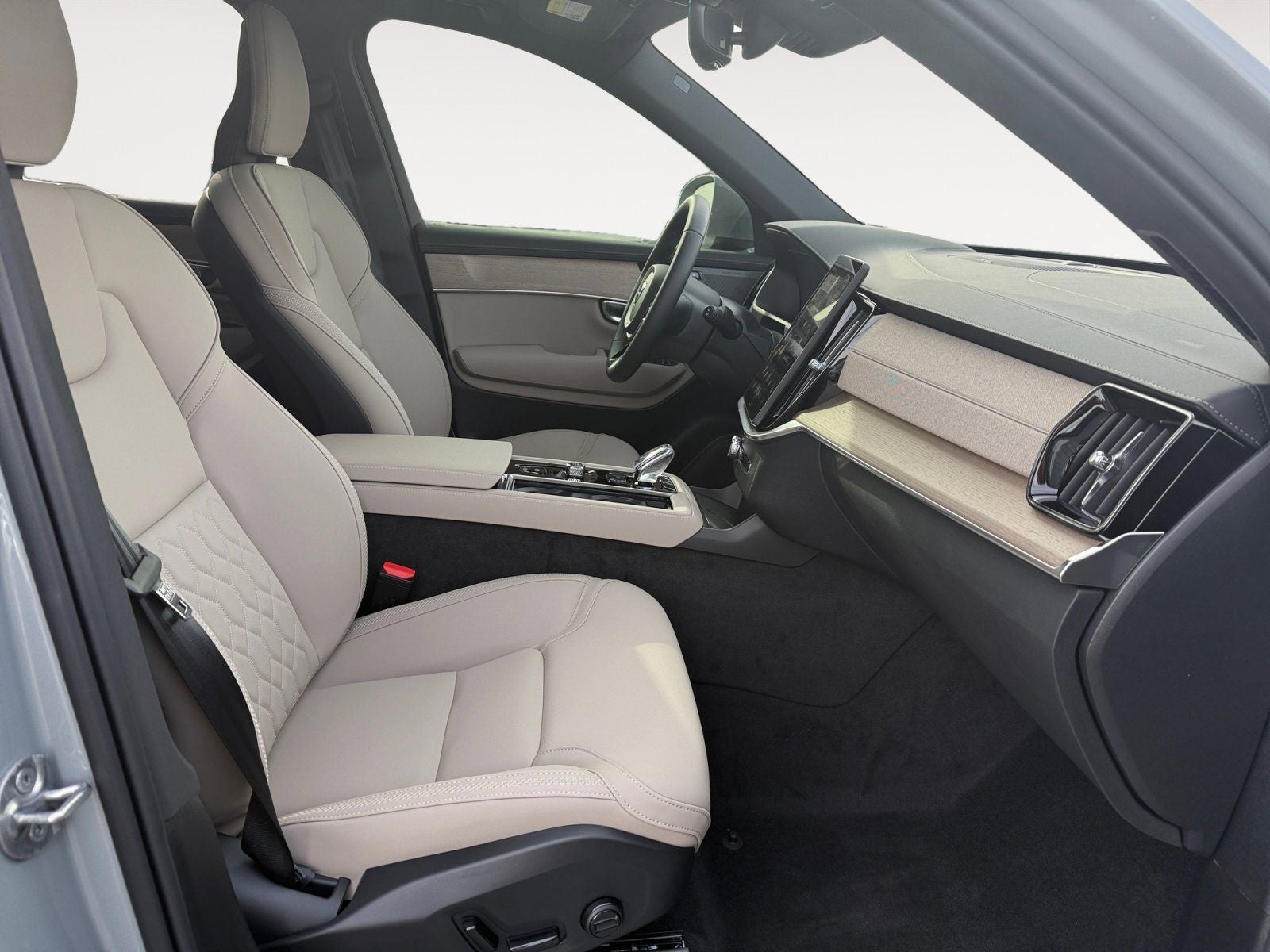 2026 Volvo XC90 Plug-In Hybrid T8 Plus 7 Passenger