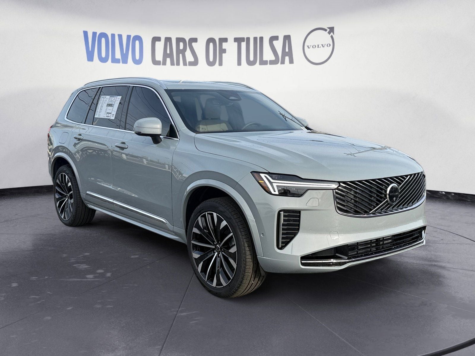2026 Volvo XC90 Plug-In Hybrid T8 Plus 7 Passenger