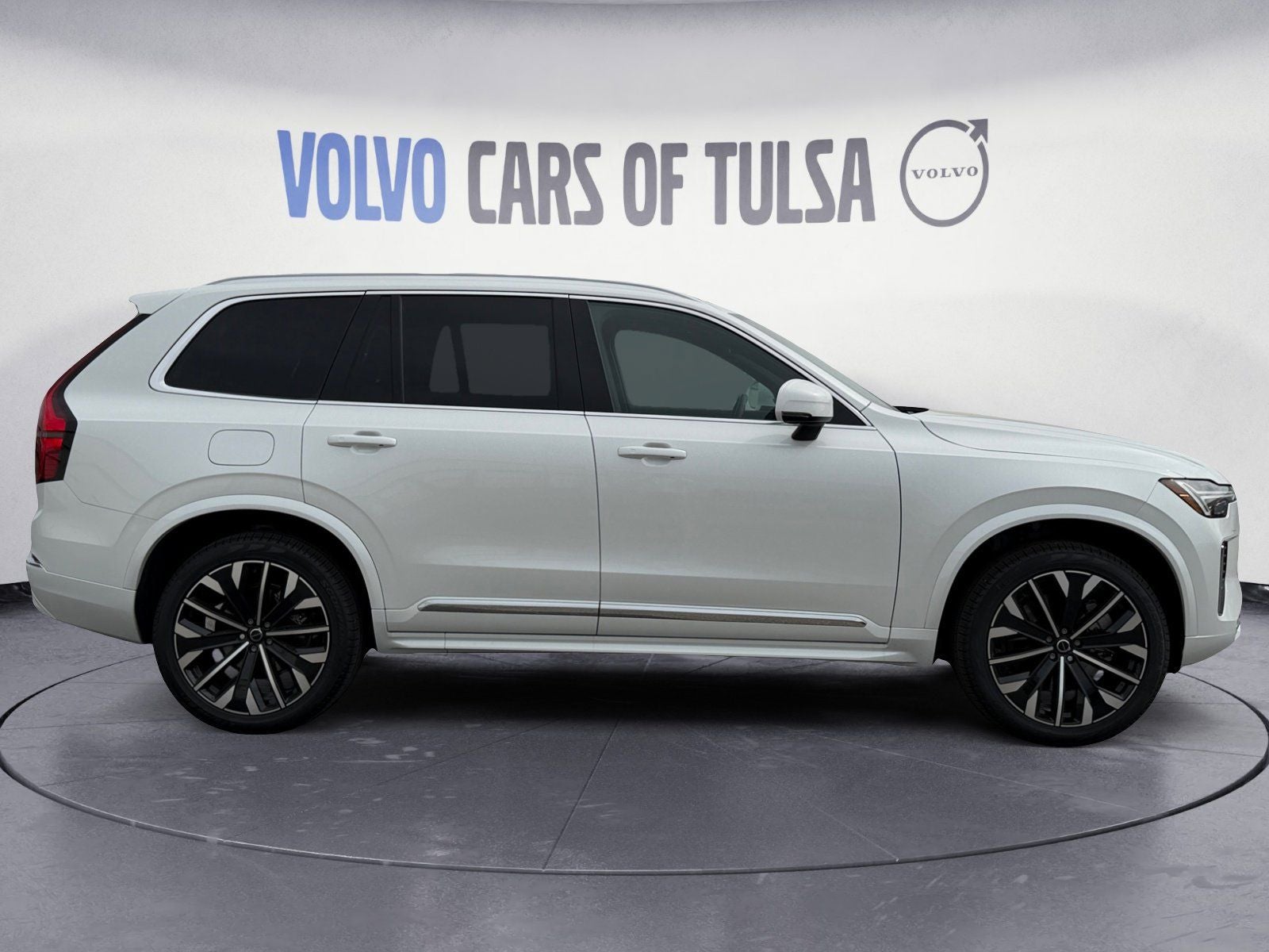 2026 Volvo XC90 Plug-In Hybrid T8 Core