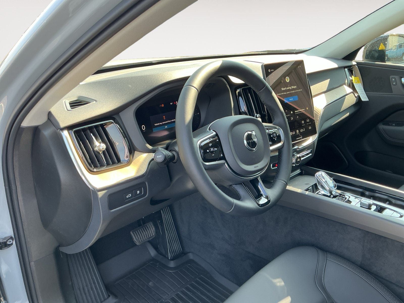 2026 Volvo XC60 Plug-In Hybrid T8 Plus