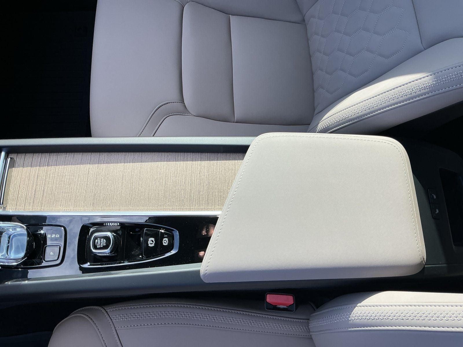 2026 Volvo XC60 Plug-In Hybrid T8 Plus