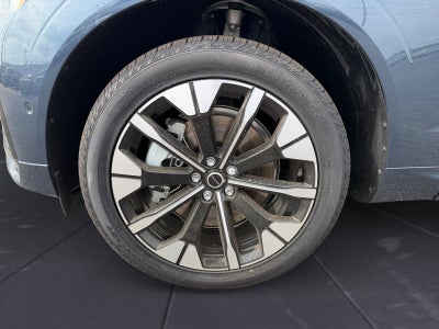 2026 Volvo XC60 Plug-In Hybrid T8 Plus