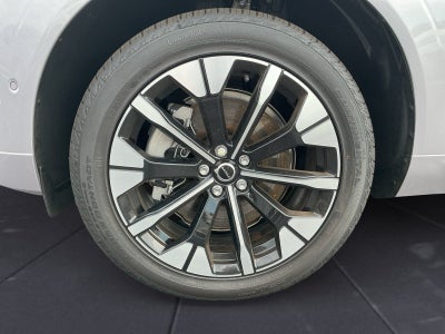 2026 Volvo XC60 Plug-In Hybrid T8 Plus