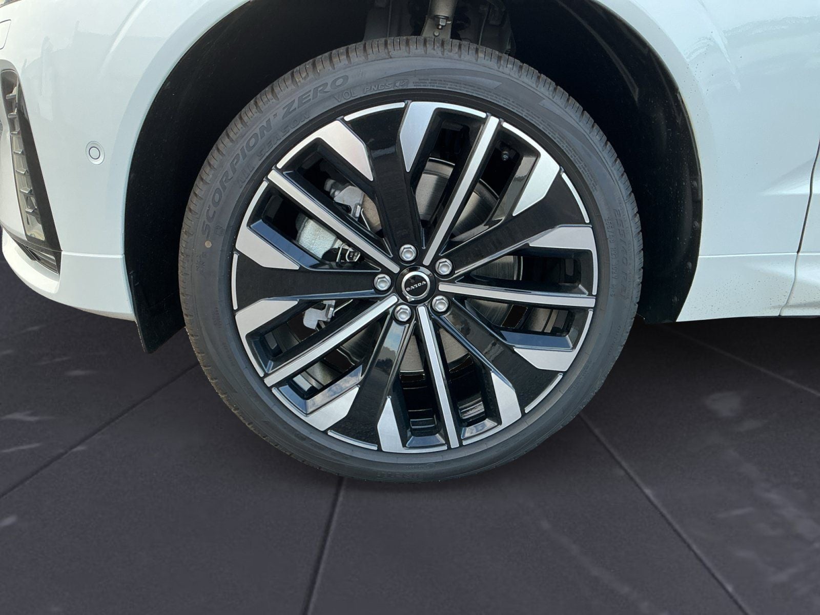 2026 Volvo XC60 Plug-In Hybrid T8 Ultra