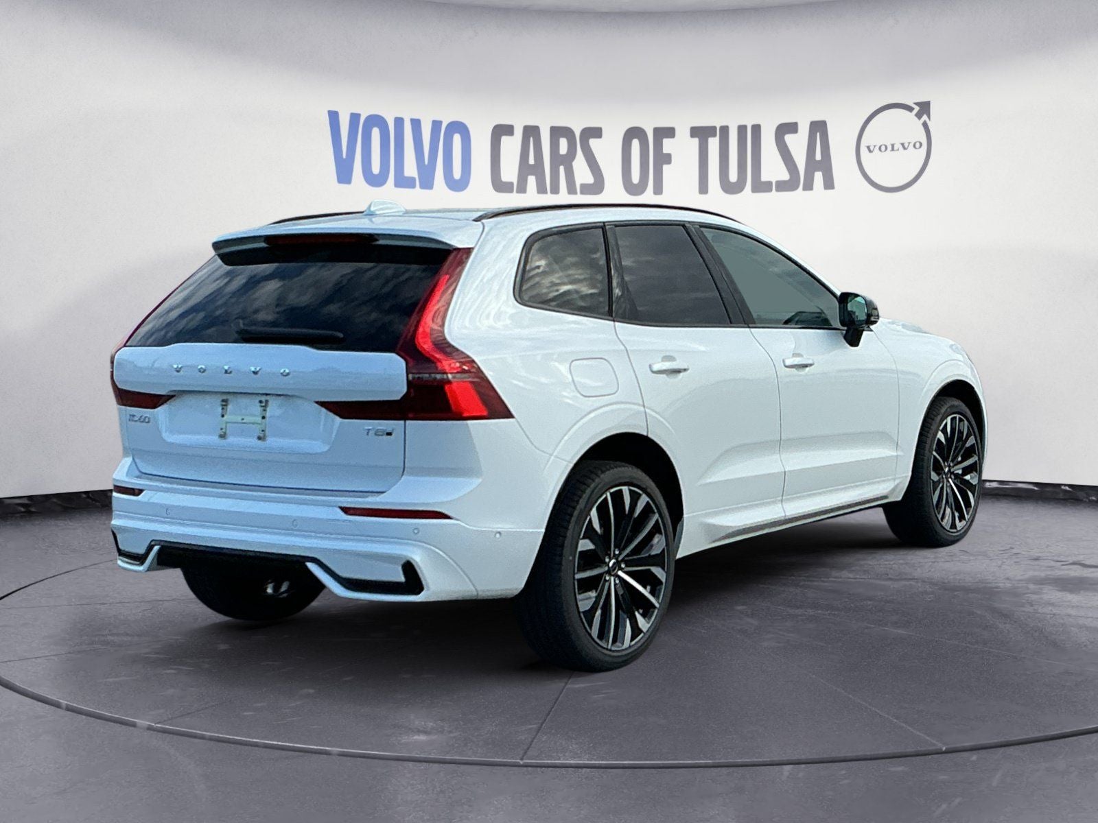 2026 Volvo XC60 Plug-In Hybrid T8 Ultra