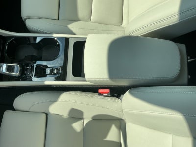 2026 Volvo XC40 B4 Plus