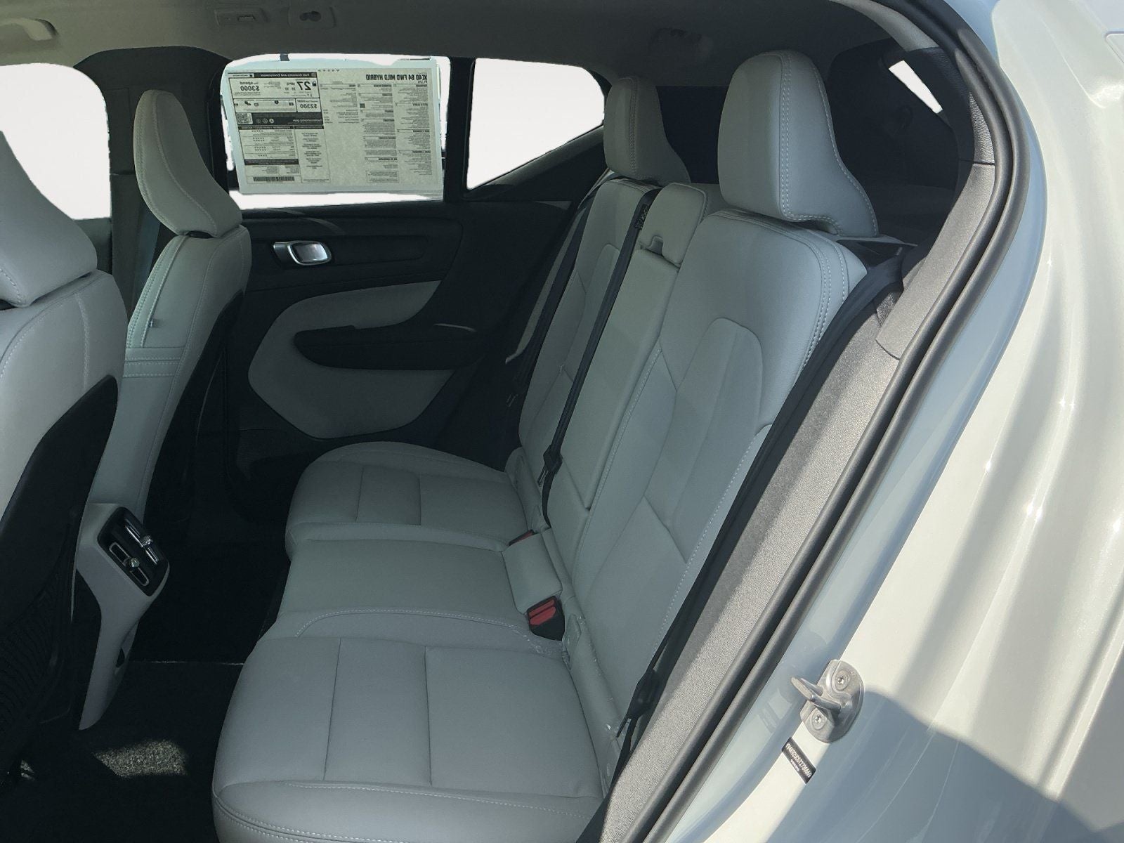 2026 Volvo XC40 B4 Plus