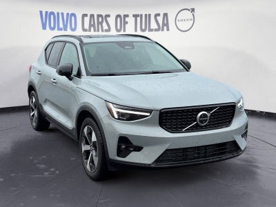 2026 Volvo XC40 B5 Plus