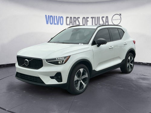 2026 Volvo XC40 B5 Plus