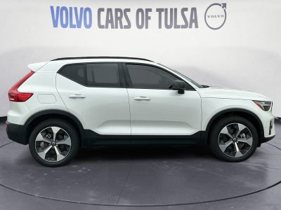 2026 Volvo XC40 B5 Plus