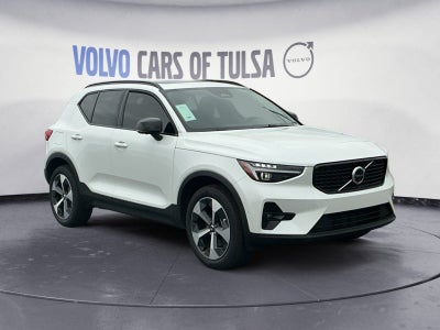 2026 Volvo XC40 B5 Plus