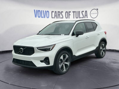 2026 Volvo XC40 B5 Plus
