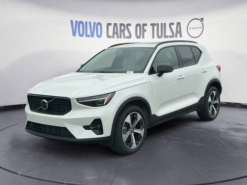 2026 Volvo XC40 B5 Plus