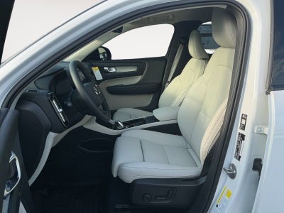 2026 Volvo XC40 B5 Plus