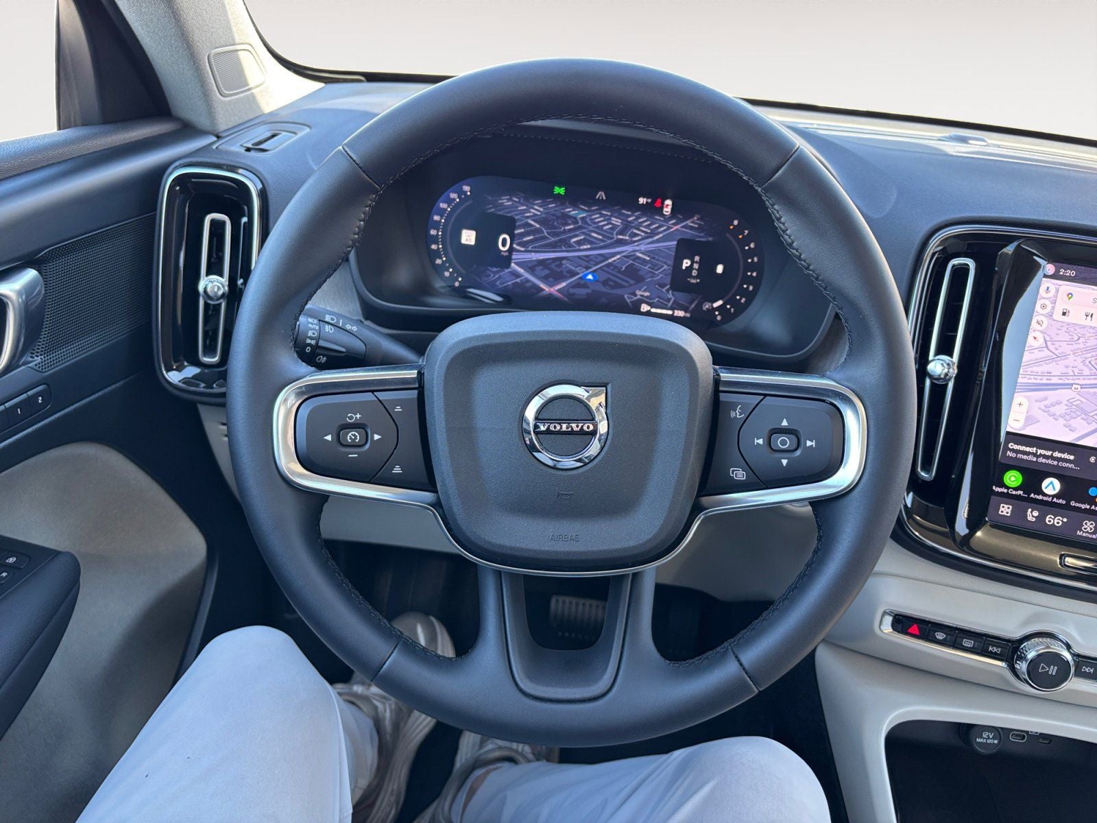 2026 Volvo XC40 B5 Plus