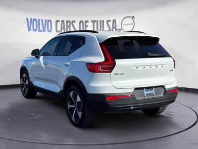 2026 Volvo XC40 B5 Plus