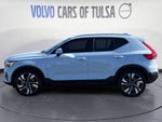 2025 Volvo XC40 B5 Ultra Bright Theme
