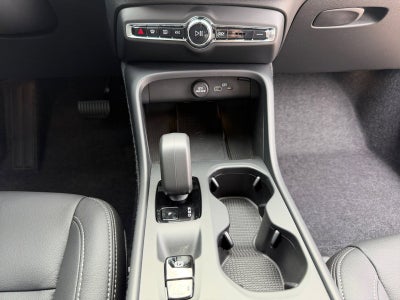 2026 Volvo XC40 B5 Core